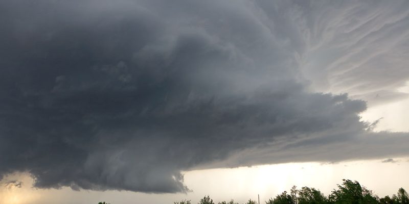Pre-Cole Supercell Spectacle